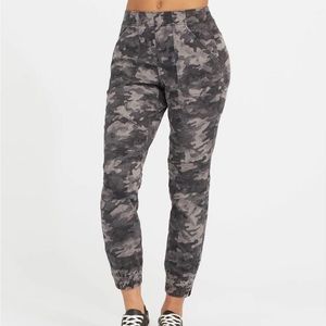 🌟Spanx Twill Joggers Perfect! 🌟